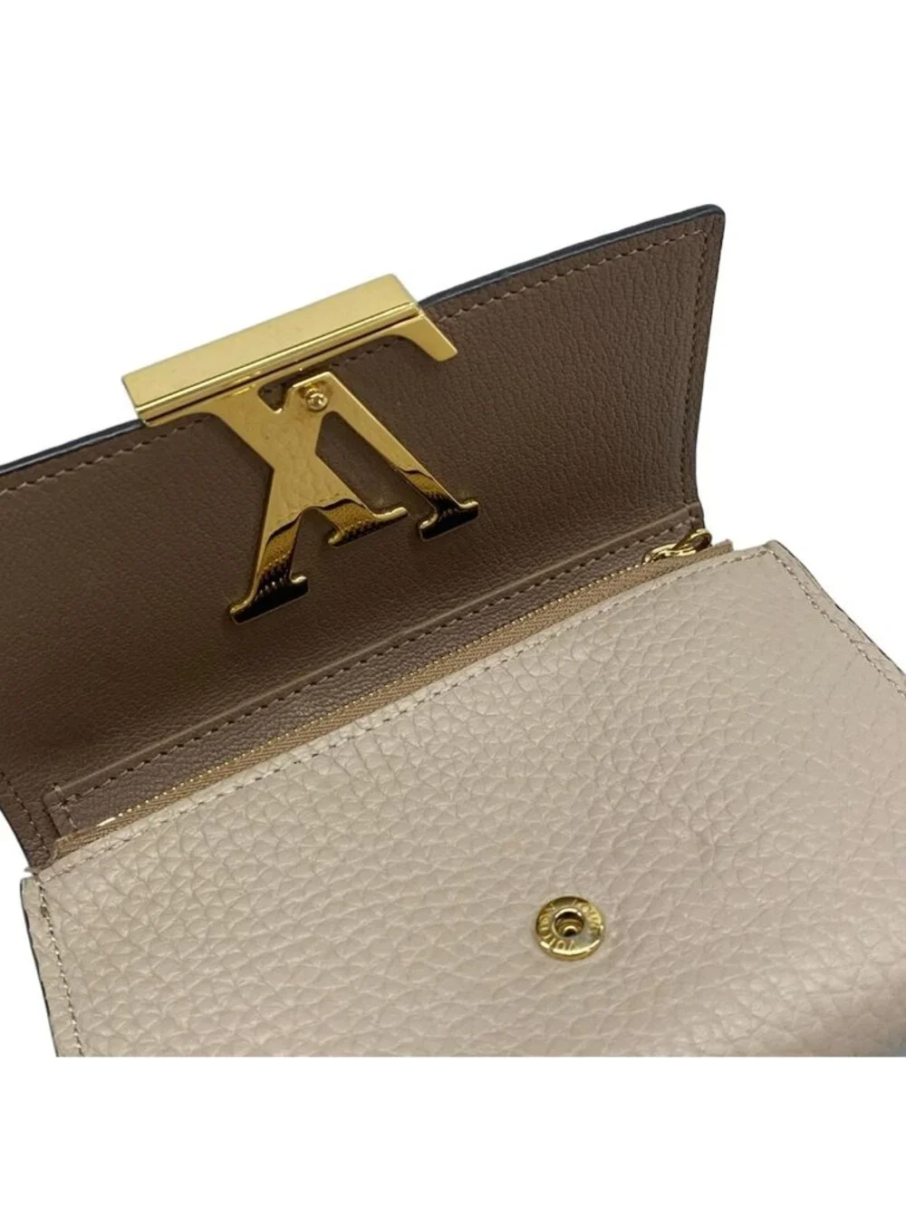 Louis Vuitton Trifold Wallet Portefeuille Capucines Compact Galle Leather